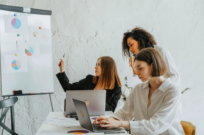 coorporate-people-on-a-meeting-3