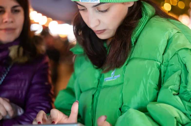 mylos-xotikon-periptero-girl